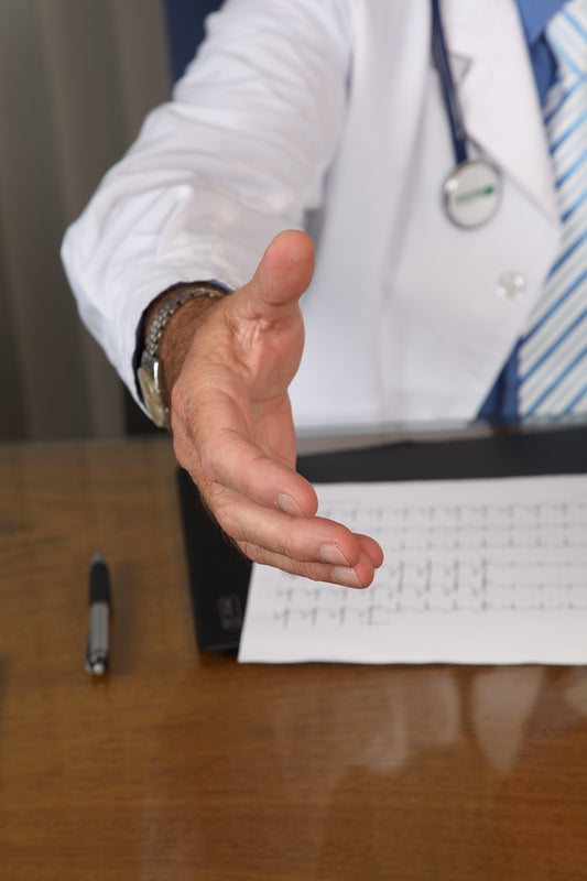 La Importancia de Consultar a Especialistas en Salud Vascular Ante la Aparición Temprana de Várices